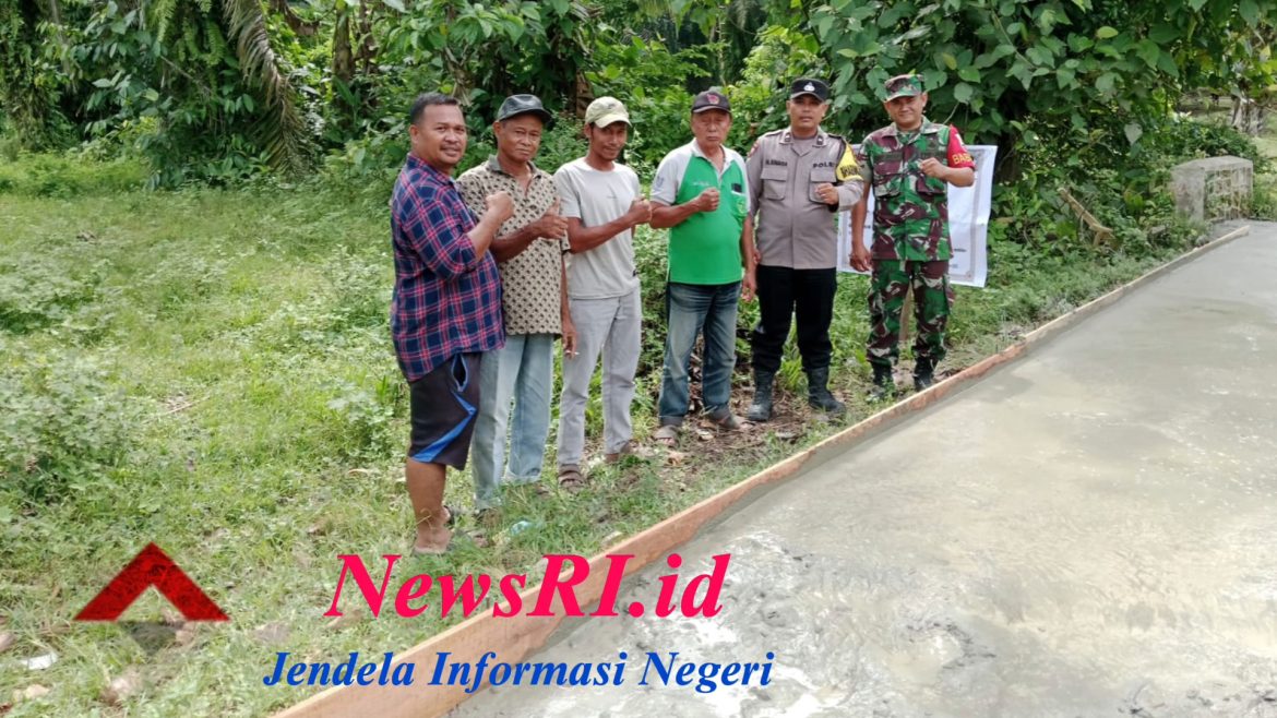 Tingkatkan Perekonomian, Warga Nagori Talun Saragih Bangun Rabat Beton Jalan