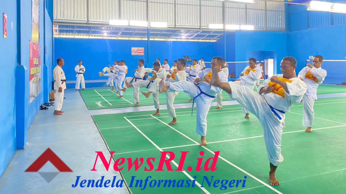 Tingkatkan Skill Anggota, Polres Pekalongan Gelar Latihan Beladiri Polri