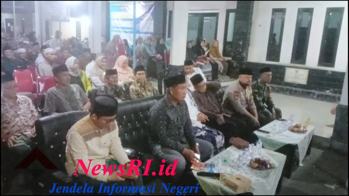 Pengajian Umum Dalam Rangka Hari Jadi Desa Palimanan Timur dan Ngunjung Buyut Nali Kersa