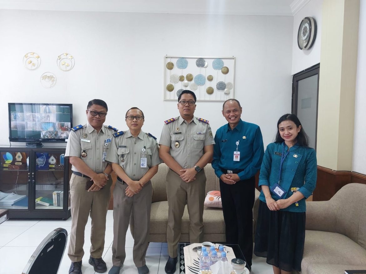 Silaturahmi dan Koordinasi: Kepala Kantor Pertanahan Kabupaten Temanggung Terima Kunjungan Kepala DPMPTSP