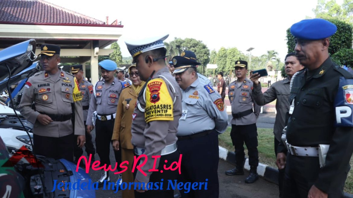 Wakapolres Pekalongan Pimpin Apel Gelar Pasukan Operasi Patuh Candi 2025