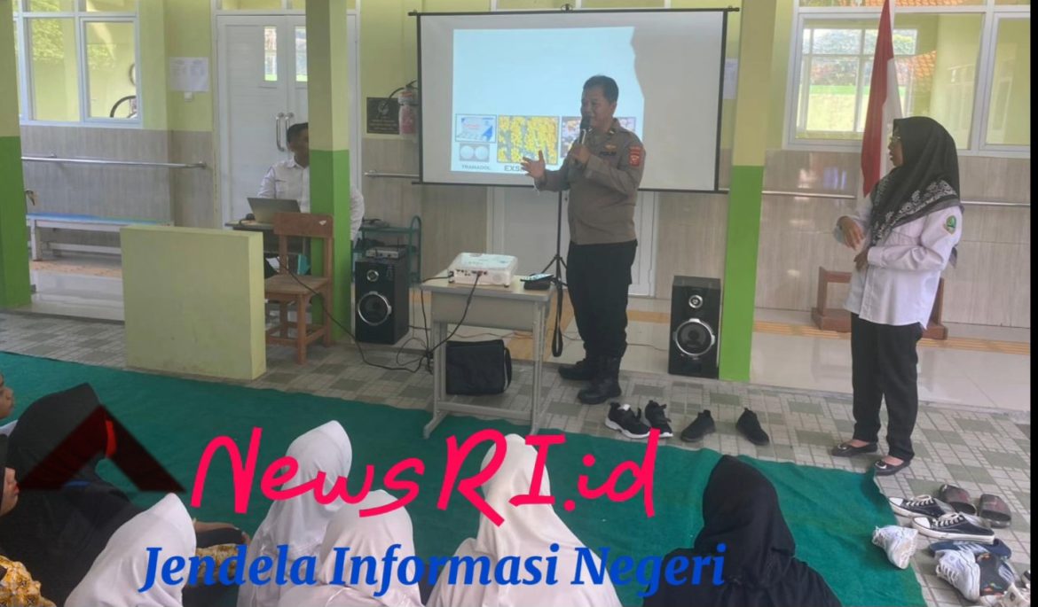 Komutmen Dalam Inklusi, Polres Indramayu Berikan Materi Saat MPLS di Sekolah Anak Berkebutuhan Khusus