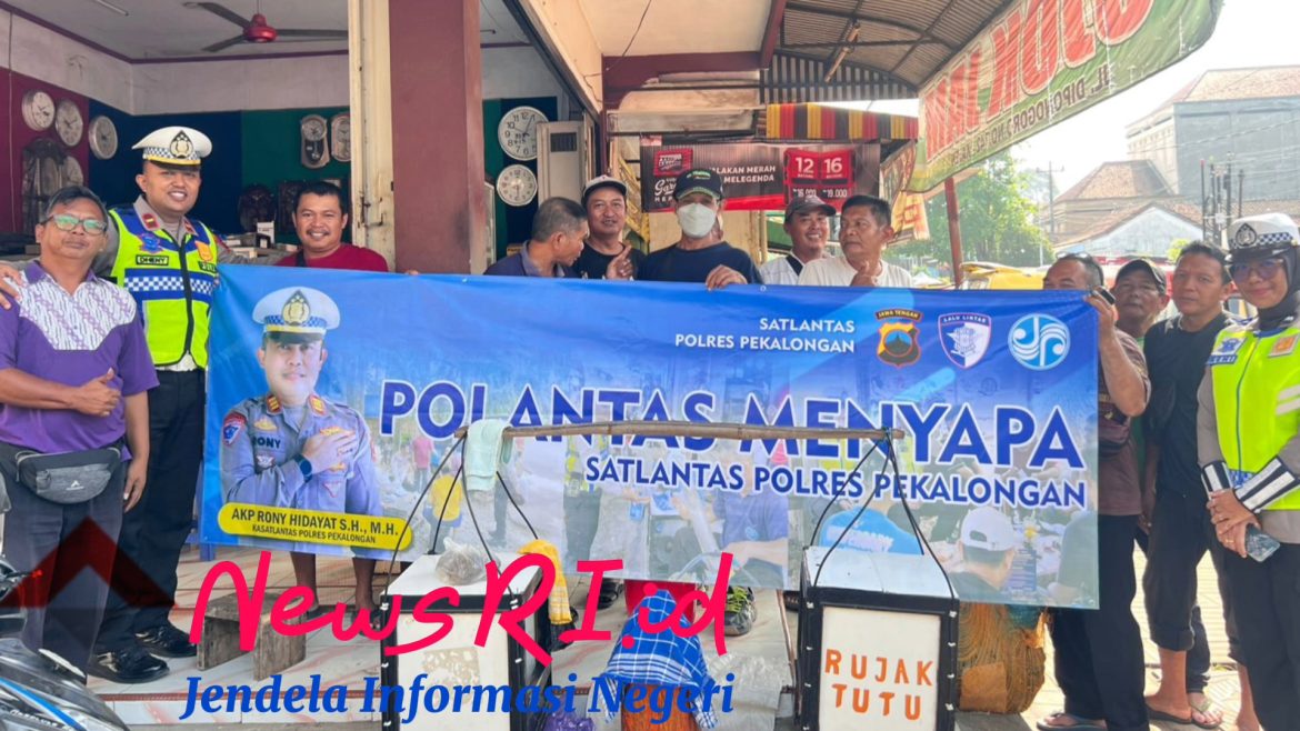 Polantas Sapa Driver Angkudes di Kajen, Satlantas Pekalongan Gaungkan Keselamatan Berlalu Lintas