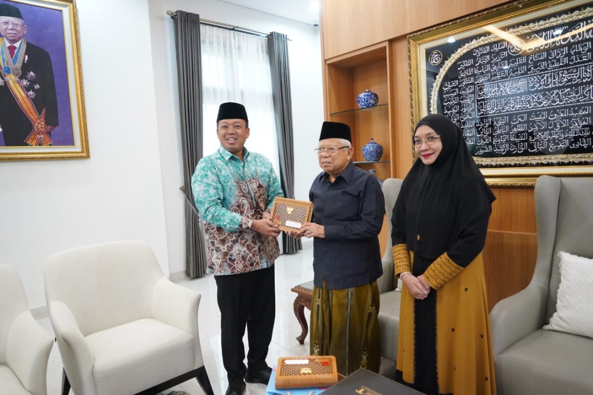 Wakili Pemerintah, Menteri Nusron Antar Undangan Upacara Peringatan HUT 80 Tahun Kemerdekaan RI untuk Wapres ke-13 K.H. Ma’ruf Amin